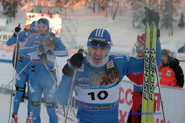 Финиш мужского дуатлона на этапе Кубка мира по лыжным гонка в Рыбинске.